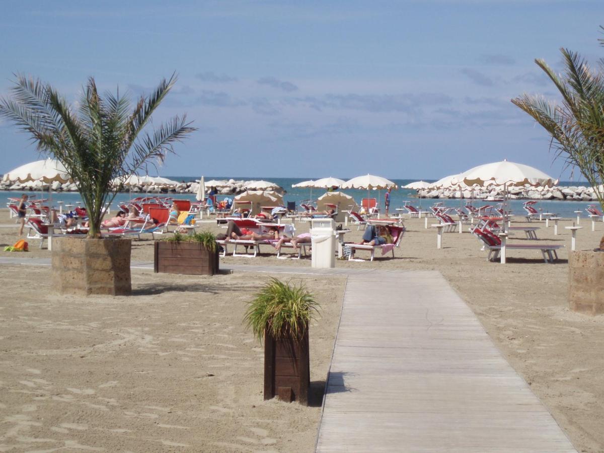Hotel Del Vecchio Rimini Eksteriør billede